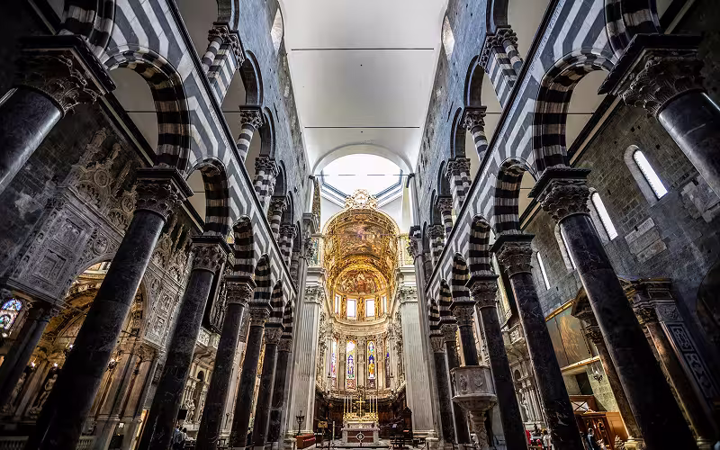 Interior of San Lorenzo Cathedral, Genoa Duomo